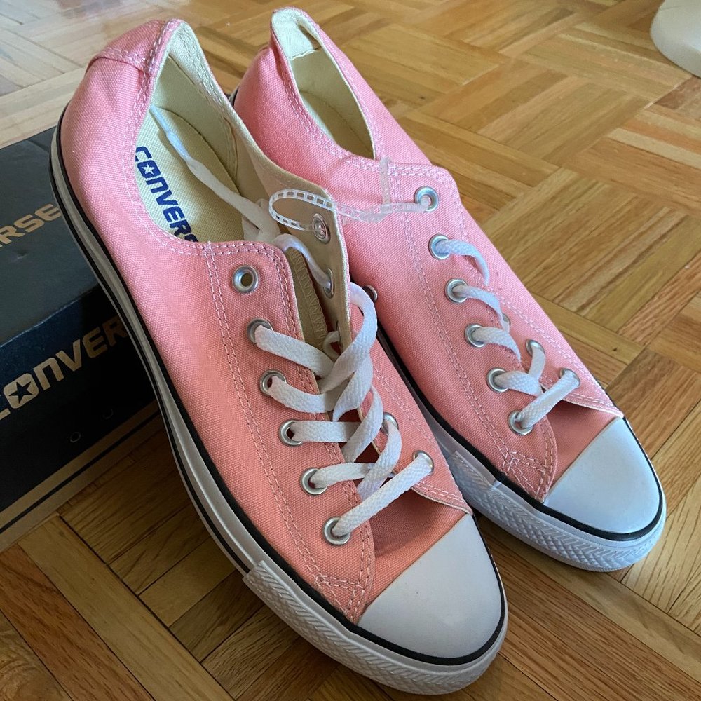 Never Worn Women's Size 10 Pink Converse